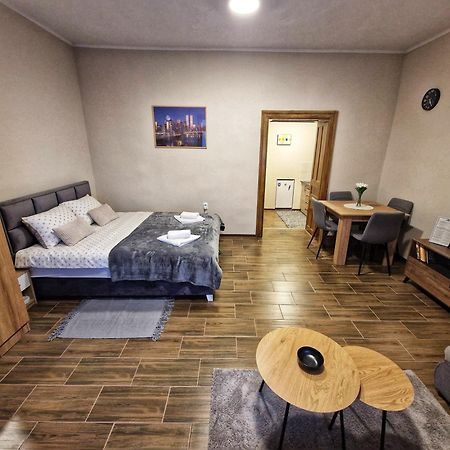Dorce Apartmani Horgos Exteriör bild