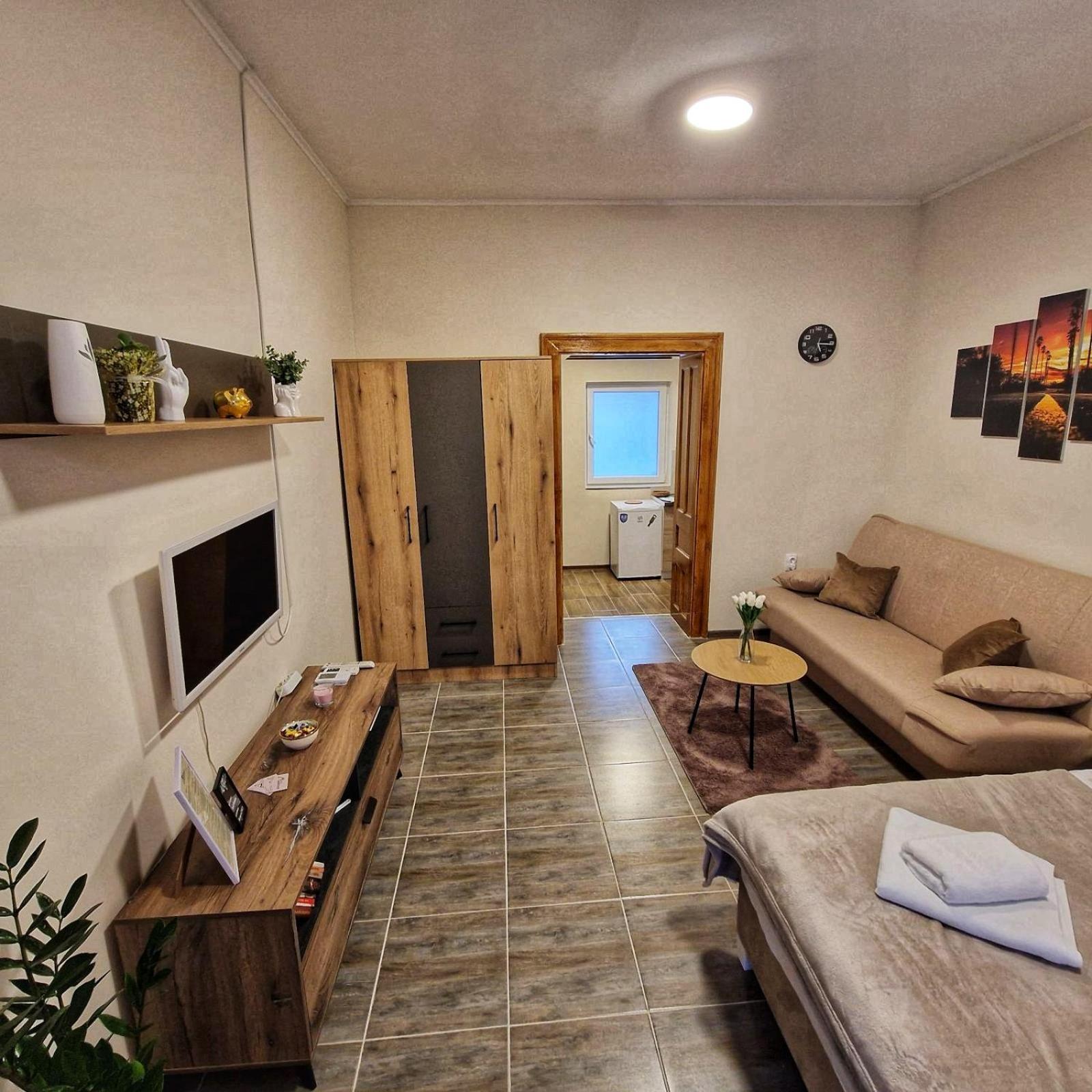 Dorce Apartmani Horgos Exteriör bild