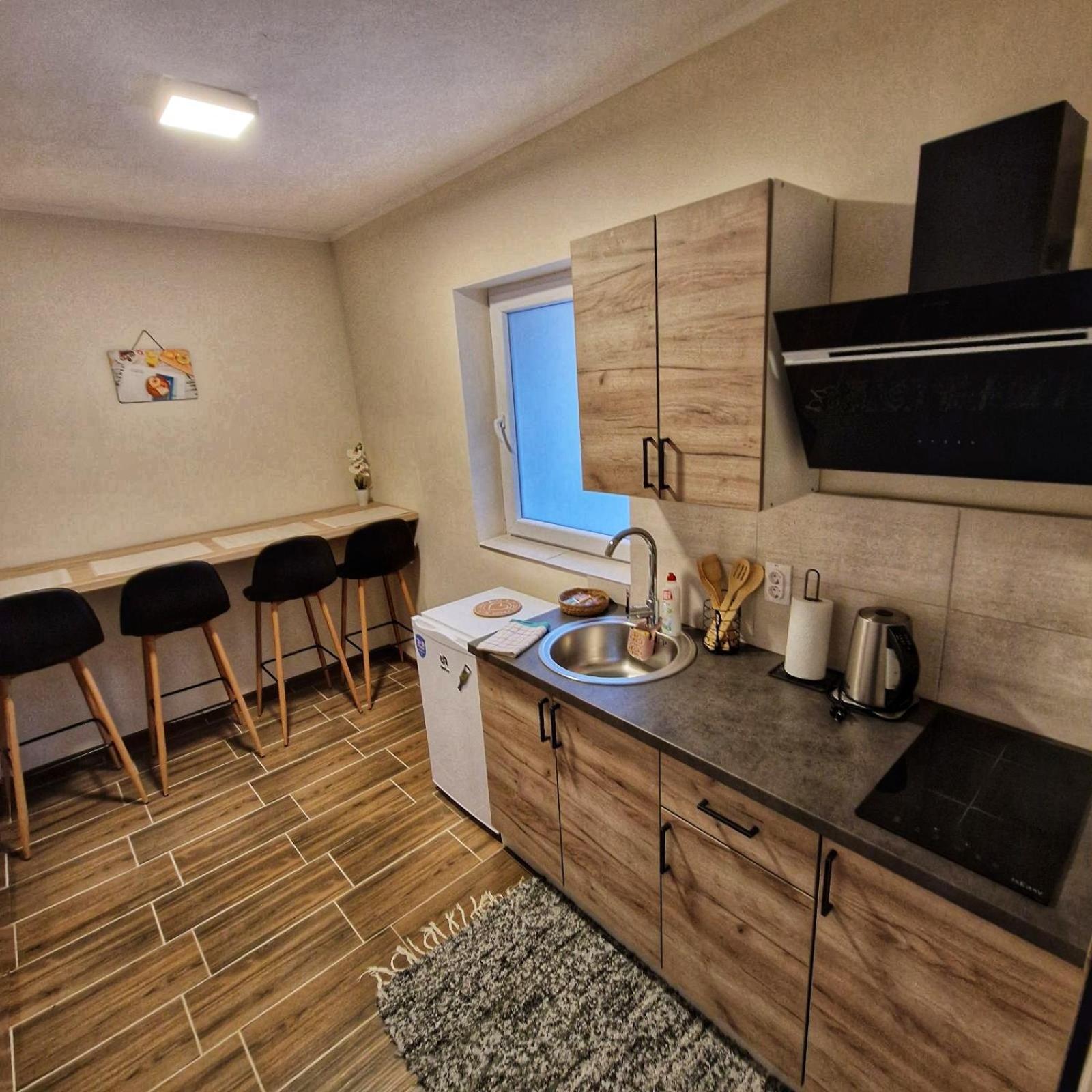 Dorce Apartmani Horgos Exteriör bild