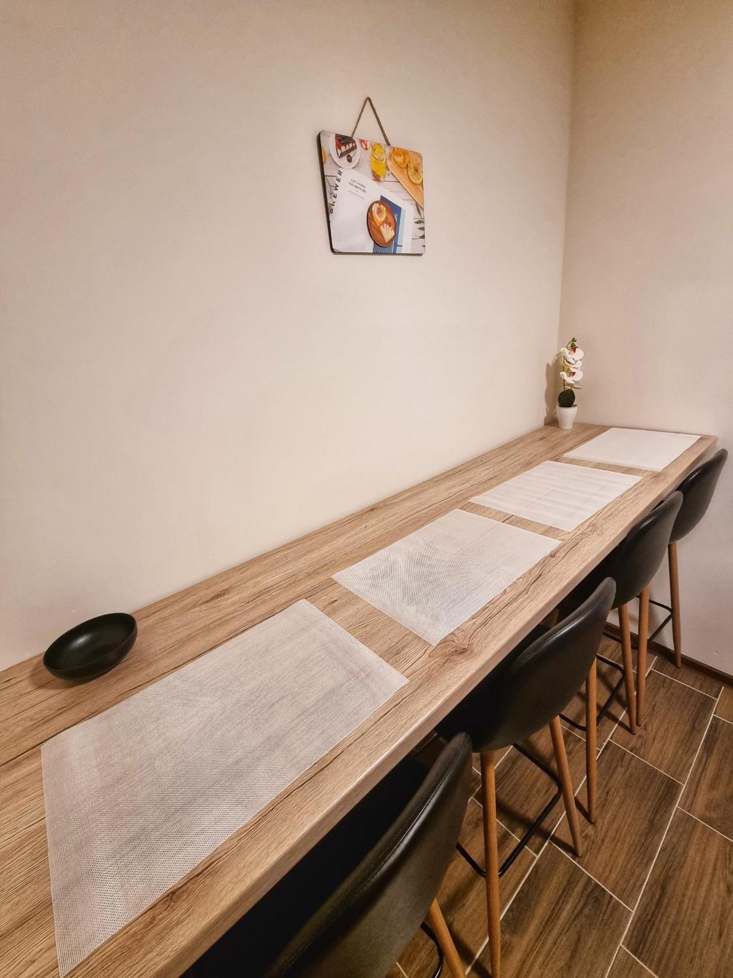 Dorce Apartmani Horgos Exteriör bild